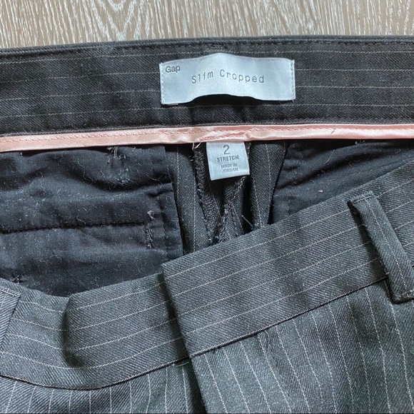 GAP Slim Cropped Pinstripe Pants - Picture 3 of 9